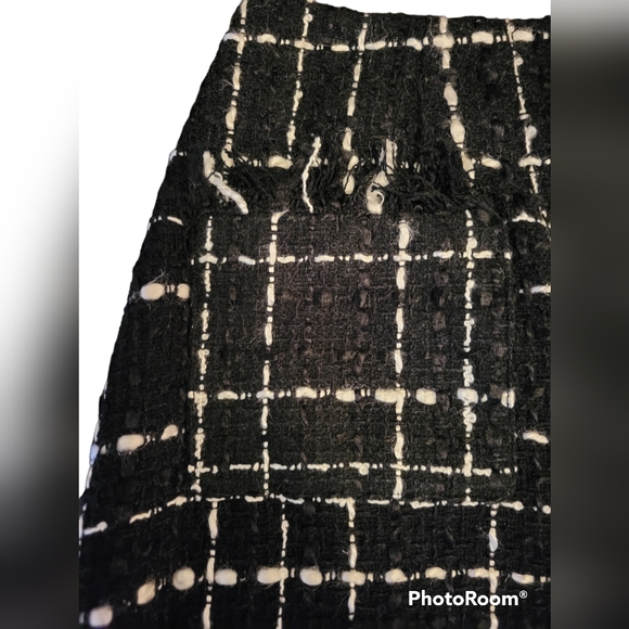 TESSUTI 6 Matching Skirt - Picture 3 of 5